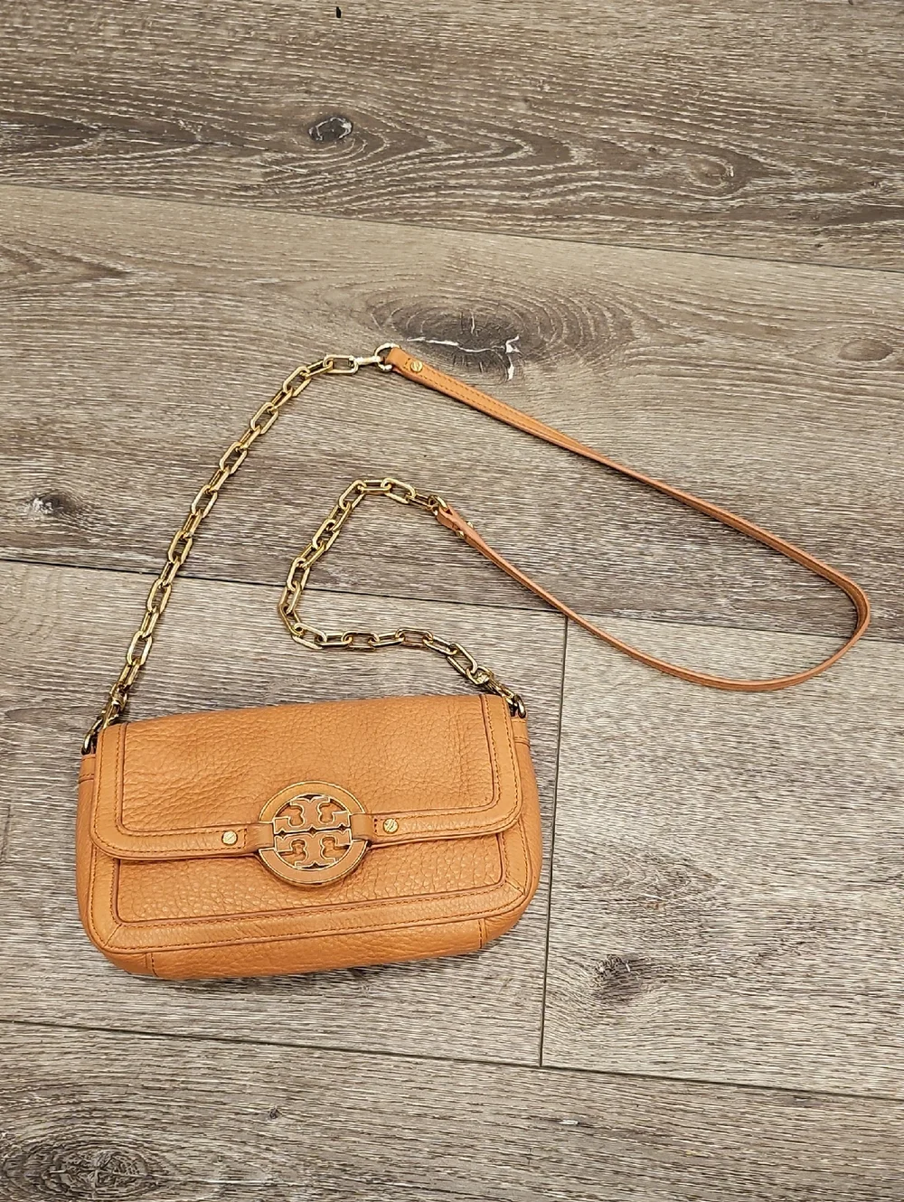 TORY BURCH Tan Leather Crossbody Bag Gold Logo Amanda Mini Chain Strap Purse